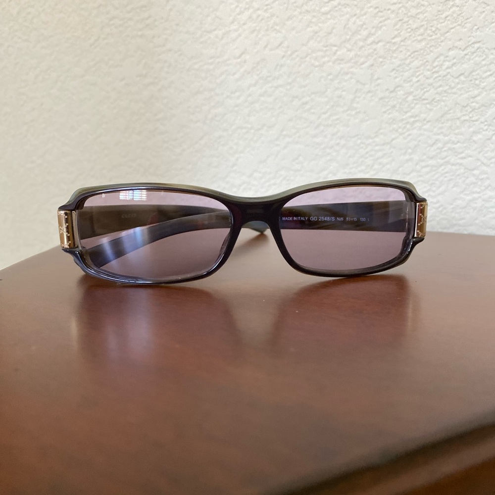 Vintage GUCCI Sunglasses - Picture 6 of 6
